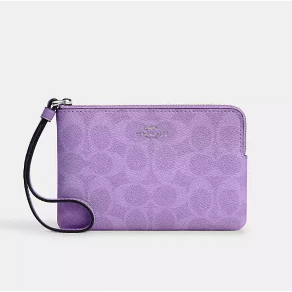 Coach Lavender Wristlet NWT